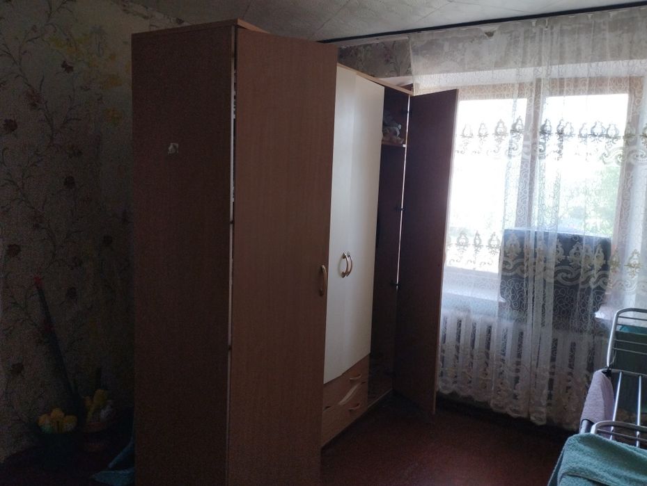 Продам двухкомнатную общежития