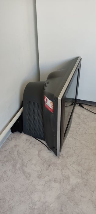 Телевизор LG рабочее