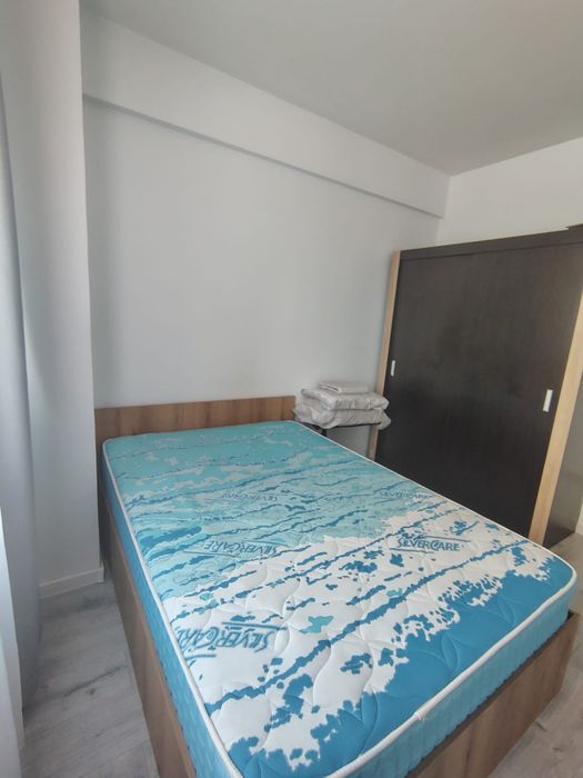 Inchiriez apartament