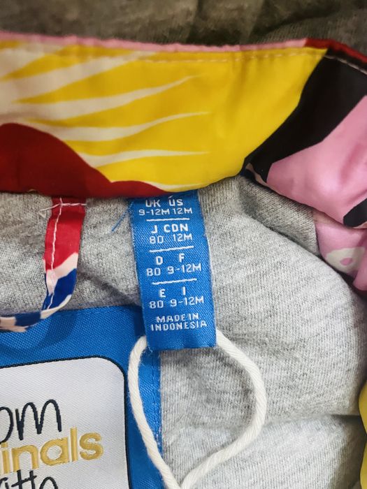 Продам весенний комбинезон Adidas