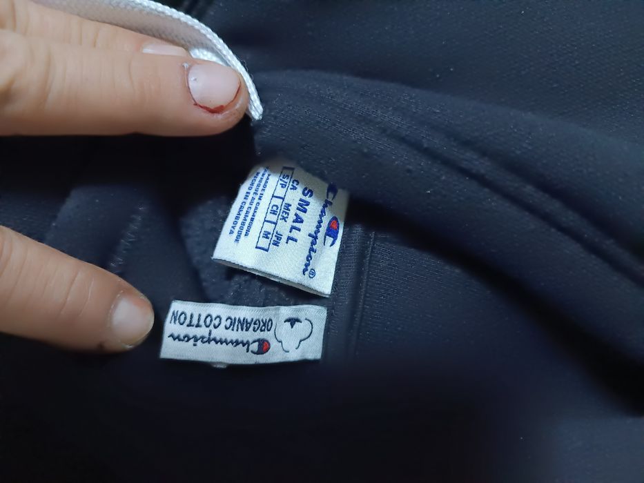 Hanorac bumbac mărimea S marca Champion original.