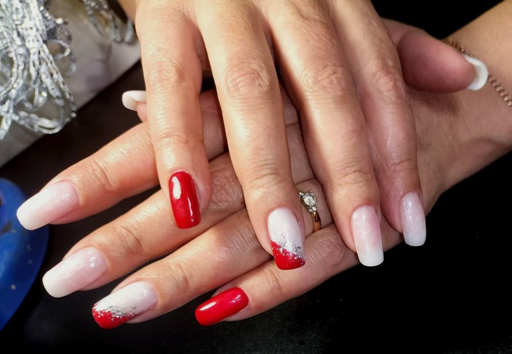 Маникюр, стрижки, перманентный макияж