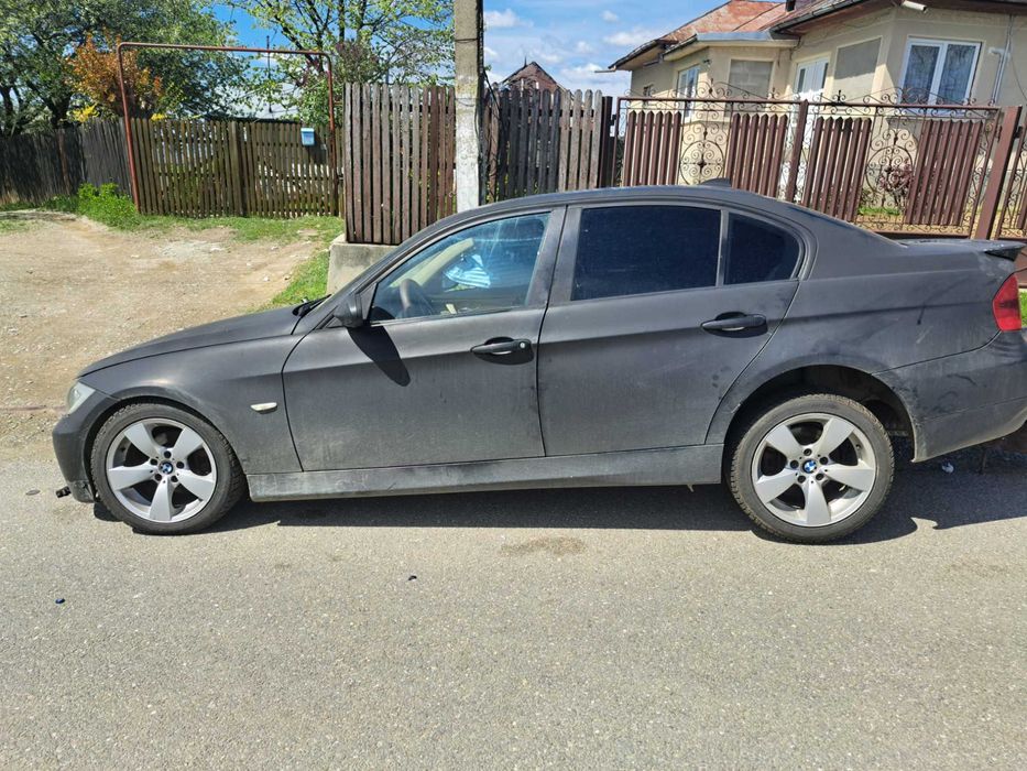 Masina avariata bmw e90 318d