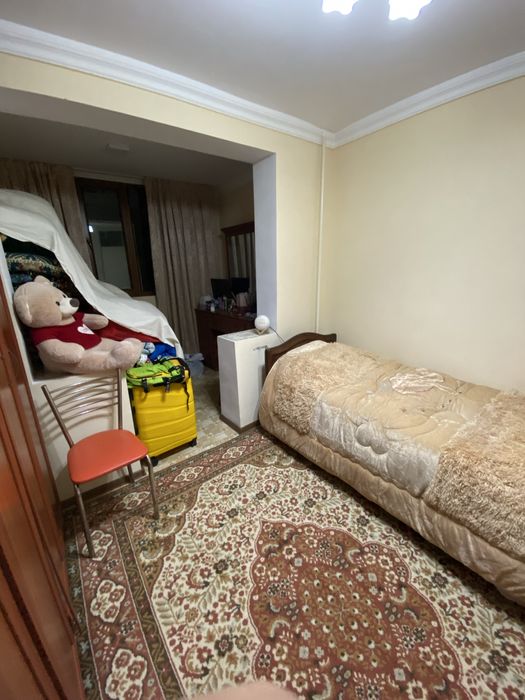 Продается 4 комнатная квартира