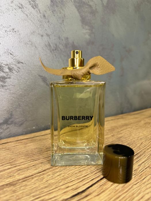 BURBERRY Snow Blossom EDP 100ml, editie limitata, nou, 100% original