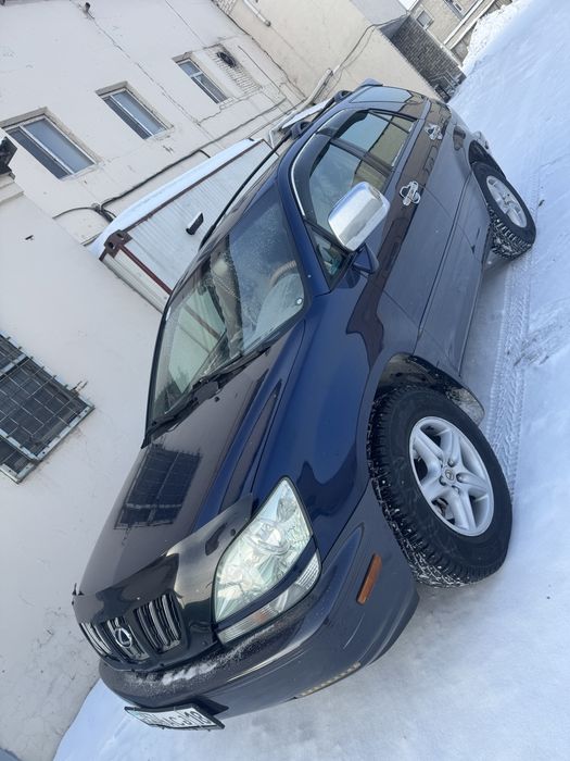 Лексус RX 300.      2001 г. в.