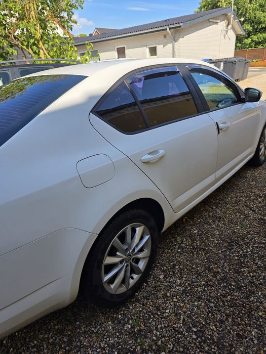 SKODA Octavia 2013 — imagine 2