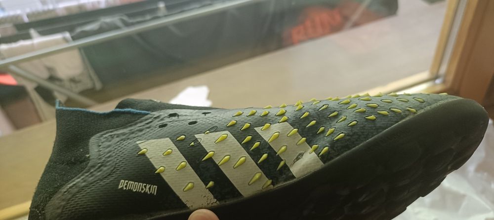 Сороконожки Adidas predator demonskin