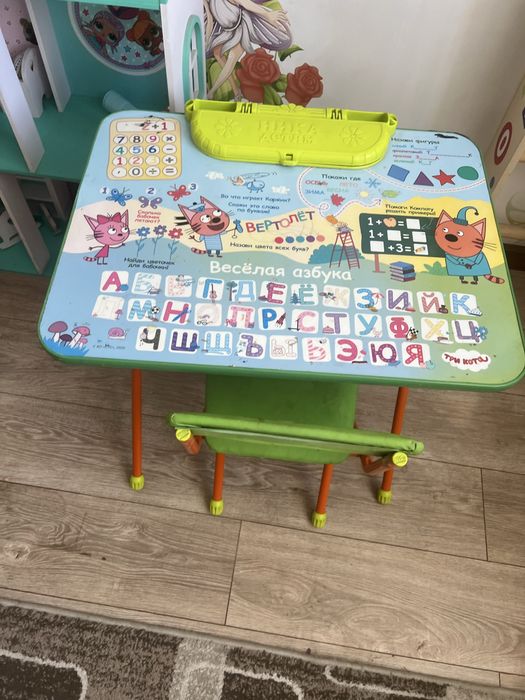 Столик, шведская стенка до 5 лет