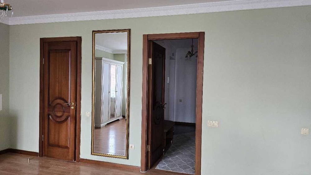 4х комнатная квартира по ул.Козыбаева за 90 млн тнг