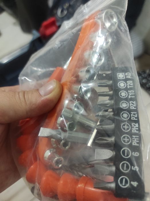 дрель-шуруповерт