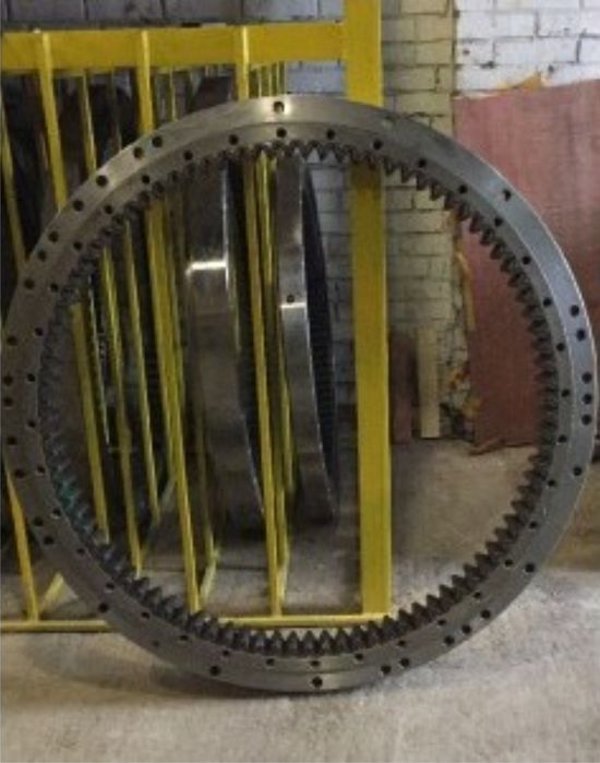 Поворотный круг, редуктор хитачи 330