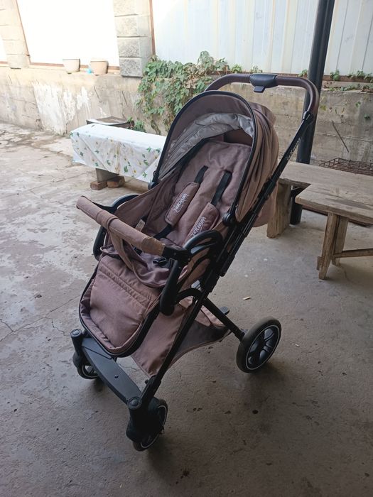 Продам коляску Teknum