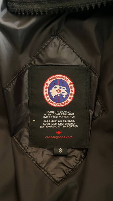 пуховик Canada Goose