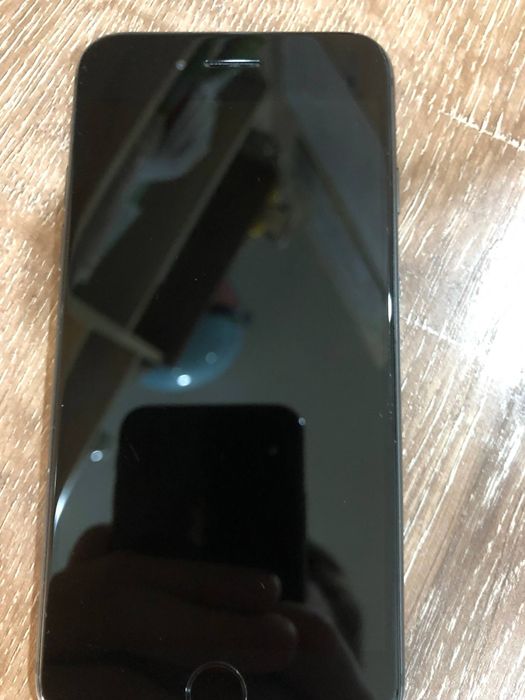 Продам iPhone SE 2020 64gb