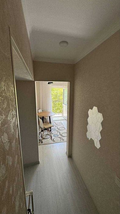 R17! Сдаётся Квартира Мирзо Улугбекский 1/2/4/ Ор-р Буз Базар