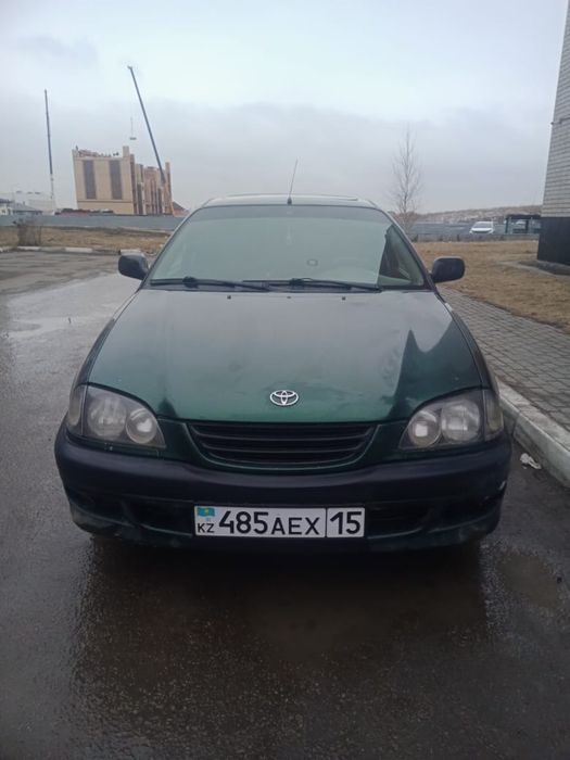 Продам Toyota avensis