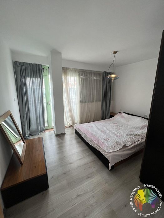 Дава се под наем Двустаен апартамент в Бургас, Център - 70 кв.м за 382.5 € - Снимка #4