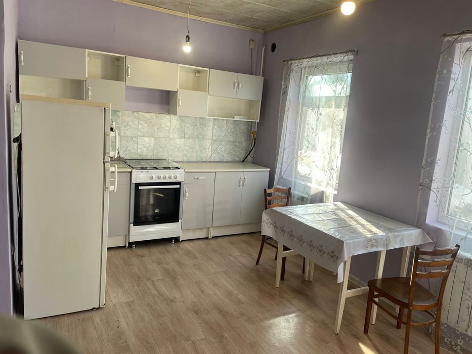 Сдам полдома на долгий срок