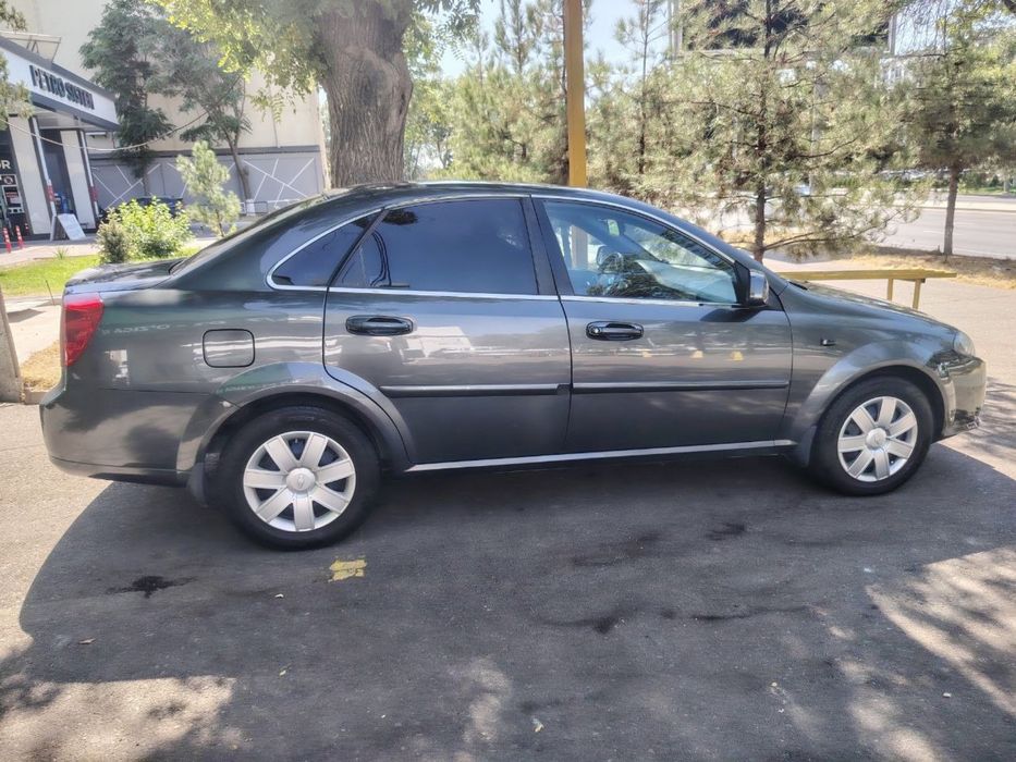 Chevrolet Gentra 1