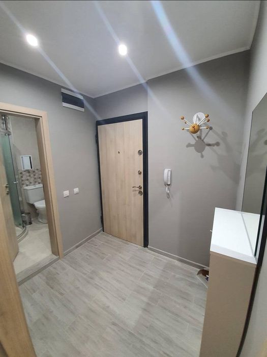 Дава се под наем Двустаен апартамент в Пловдив, Център - 70 кв.м за 550 € - Снимка #2