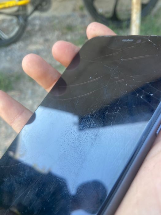 iPhone 11 без гаранти