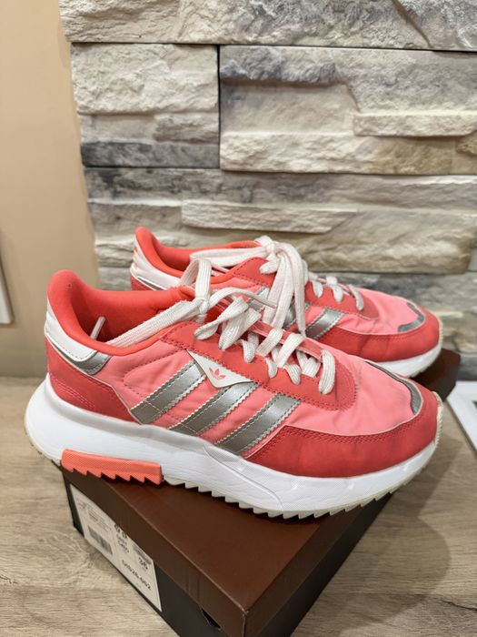 Маратонки Adidas