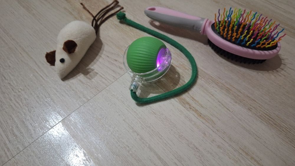 Самозадвижваща се интерактивна играчка, играчка мишка и четка за котка