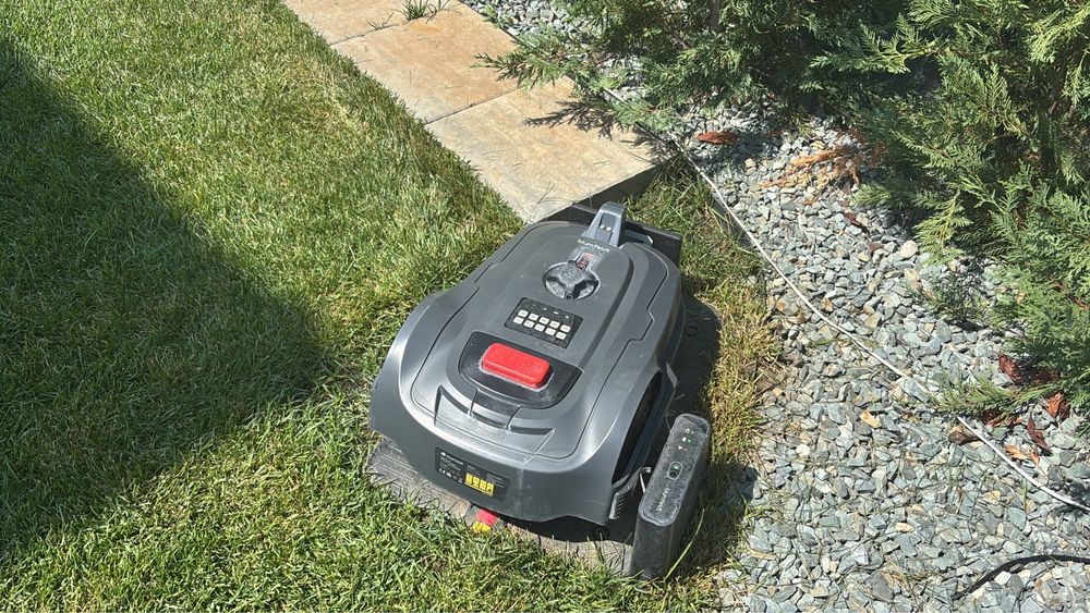 Robot de tuns gazon
