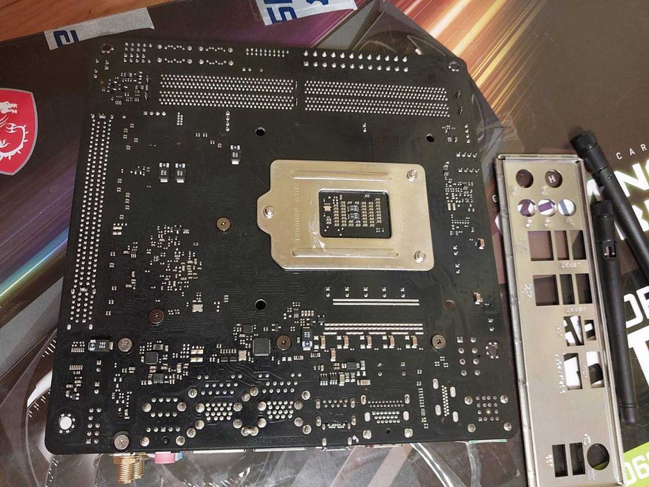 Intel Core i5 10400 + AsRock H470M-ITX/AC Wi-Fi