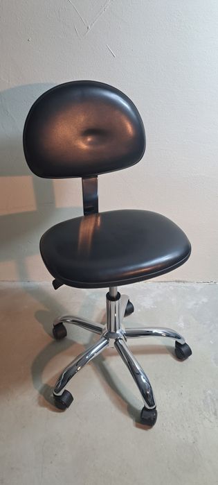 Высококачественные вращающиеся стулья из полиуретана-каучук.