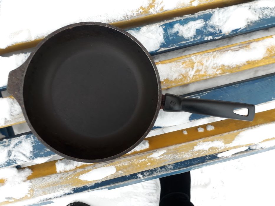 Продам сковороды