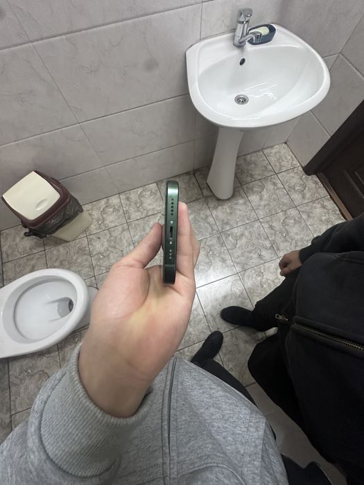 Айфон 13 зелёный,обмен 14,15про!!!