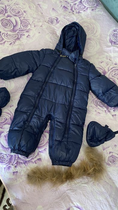 Отдам детские комбинезоны