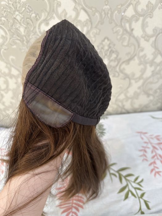 Продам парик из натуральных волос