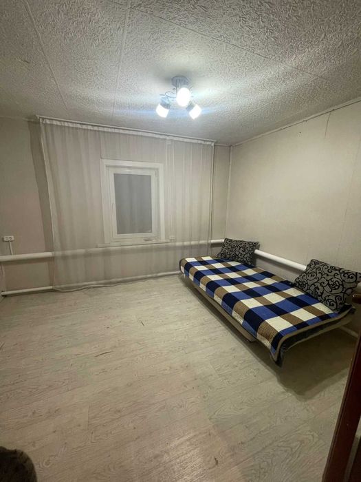 Продам дом в тихом районе.