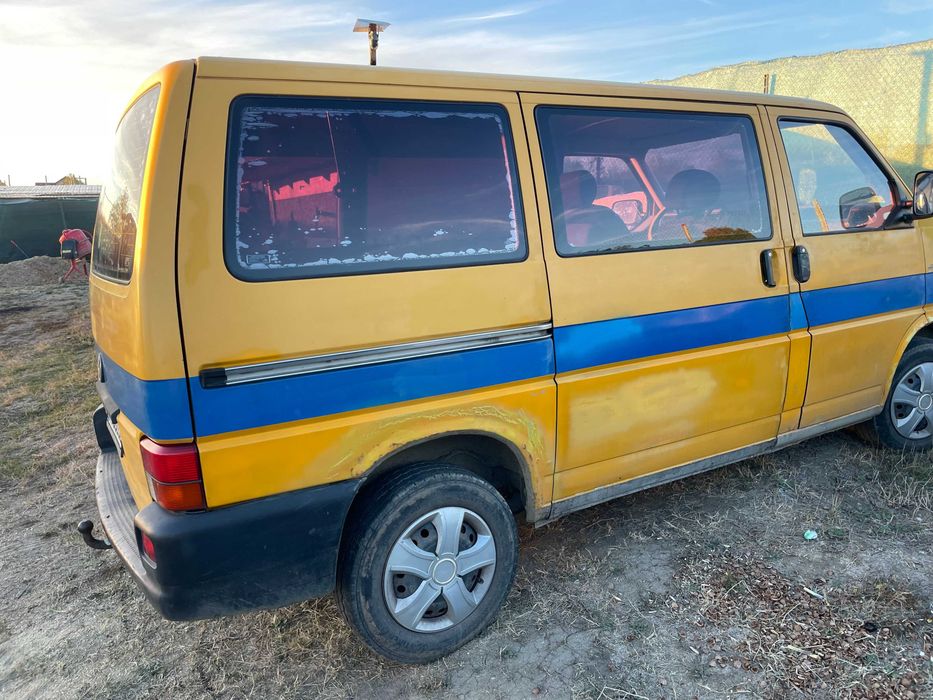 Volkswagen Transporter 1996 diesel, 1.800 € — imagine 5