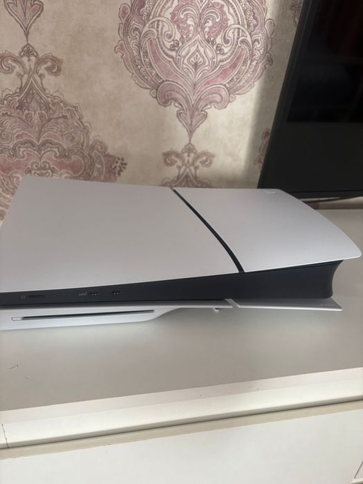 PlayStation 5 1TB , varianta cu disc