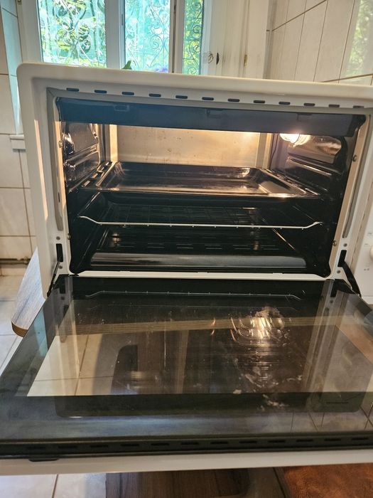 Cuptor electric HEINNER 37L - 1650W