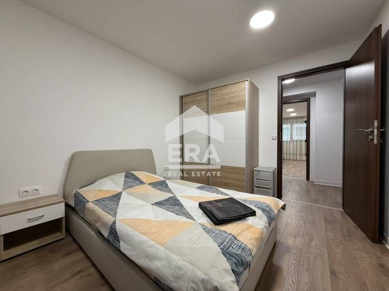 Дава се под наем Тристаен апартамент в София, Лозенец - 100 кв.м за 1495.83 € - Снимка #5