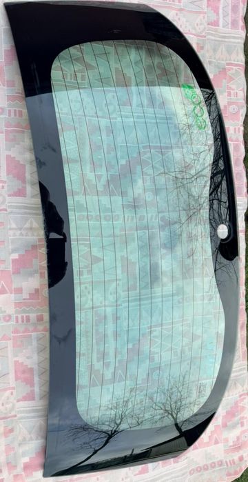 Geam spate clio 4 2013