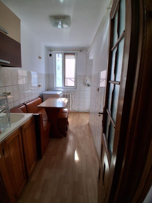 Inchiriez  apartament 2 camere