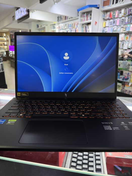 Acer Nitro V15 rtx5050 16/1tb