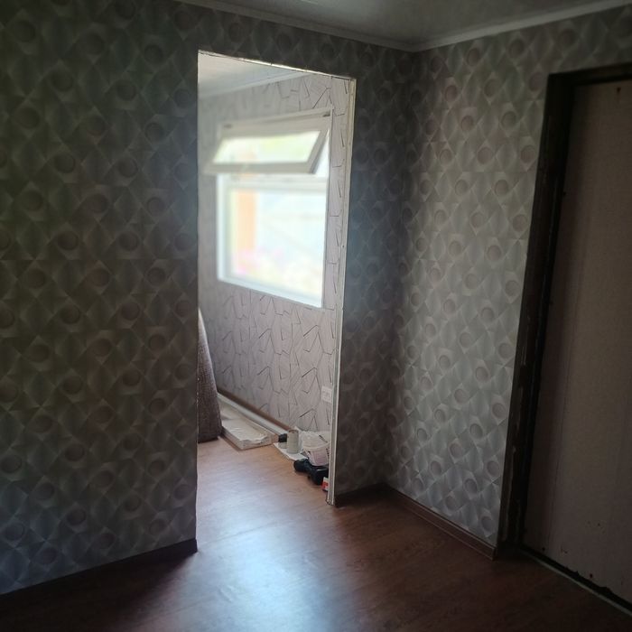 Продам дачный  размером  6 на 3.