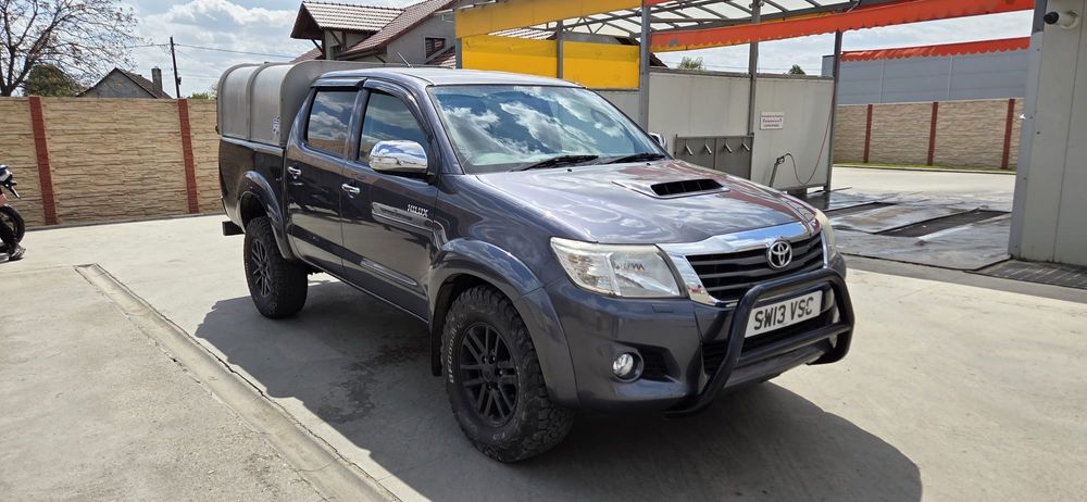 Toyota Hilux 3.0 Invincible Manuala 2013 volan dreapta