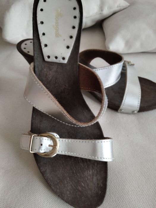 Saboți din piele naturala, măr. 39