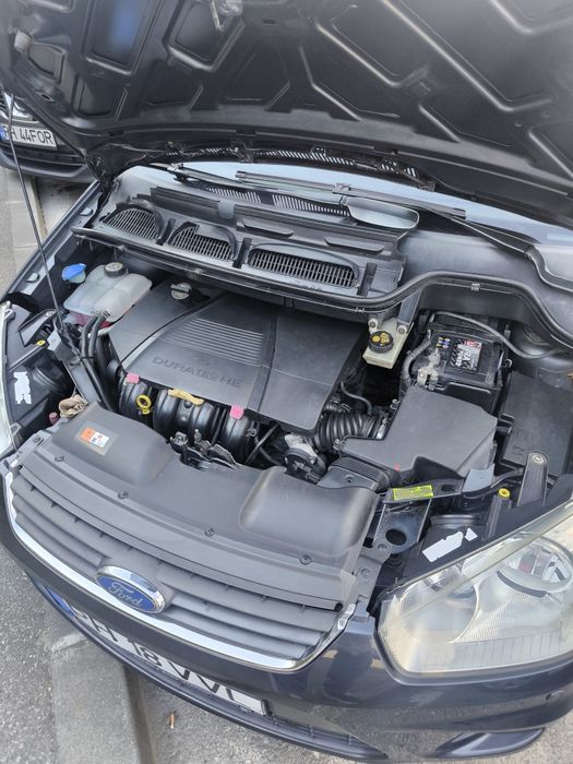 Vînd Ford C-max benzina