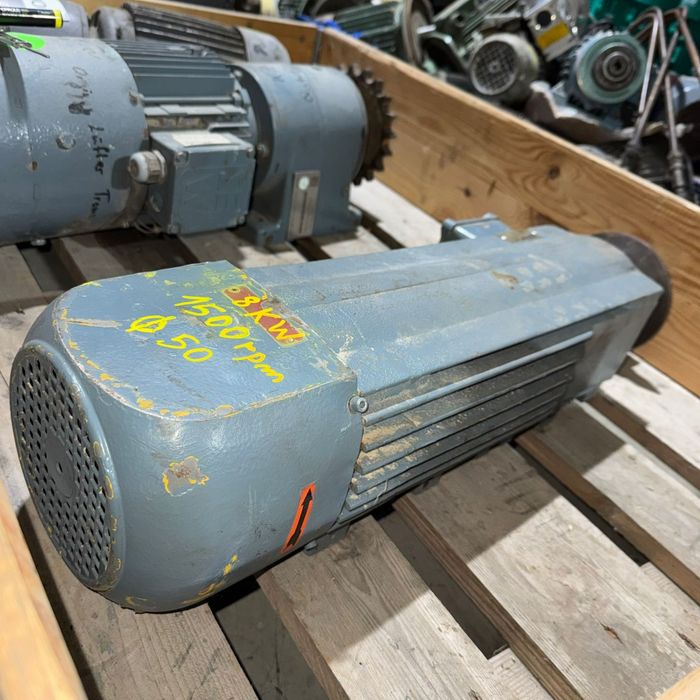 Motor electric trifazat circular, 8kW 3000rpm 380V