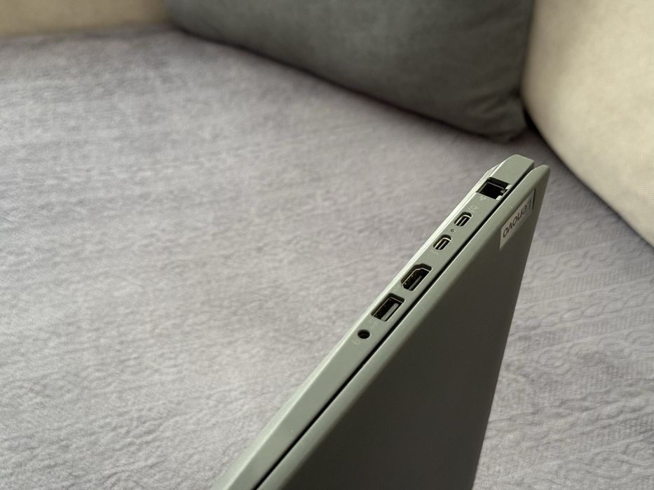 Лаптоп 14’ FHD+IPS i7-1260p Lenovo Thinkpad P14s g3 Nvidia T550 16GB DDR4 1TB SSD