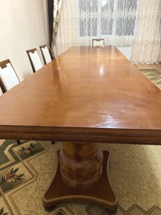 Стол для гостиной 280000